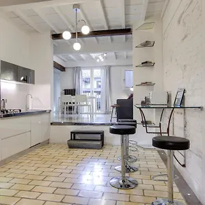 Apartment Victor By Mamo, Florence