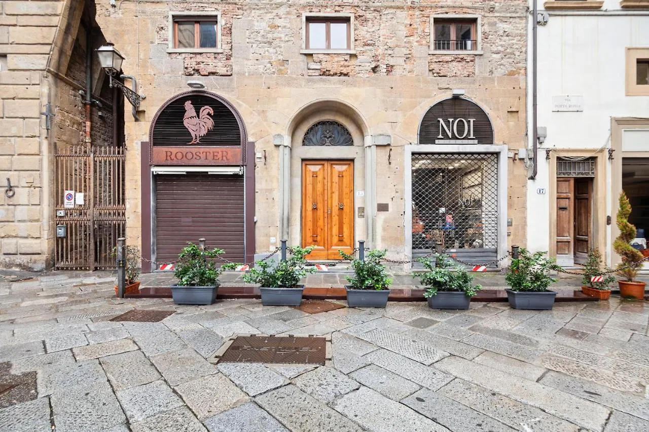 Porta Rossa Apartments Near Ponte Vecchio Florence 0*,