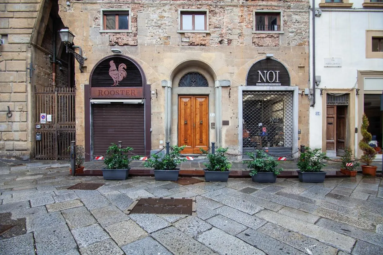 Porta Rossa Apartments Near Ponte Vecchio Florence Italy