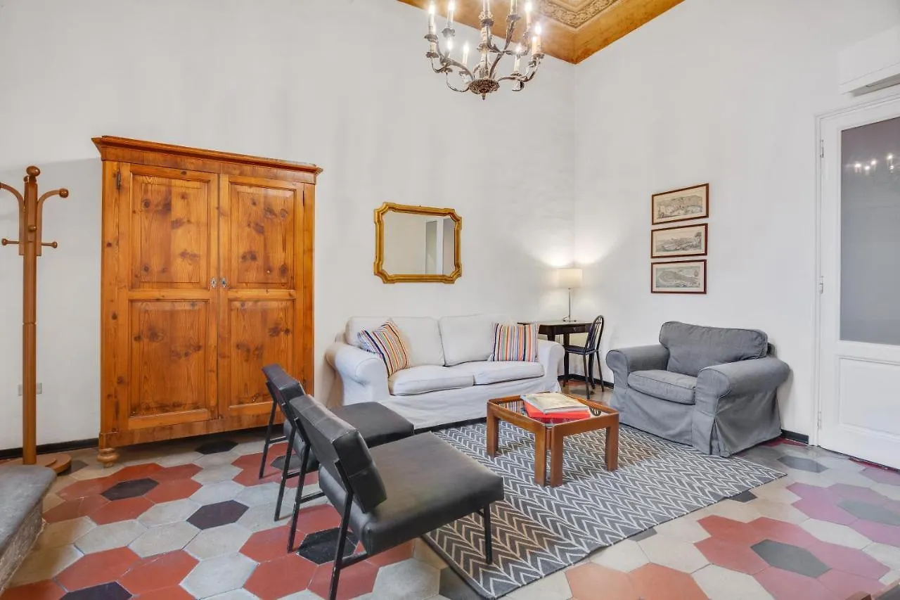 Porta Rossa Apartments Near Ponte Vecchio Florence 0*,